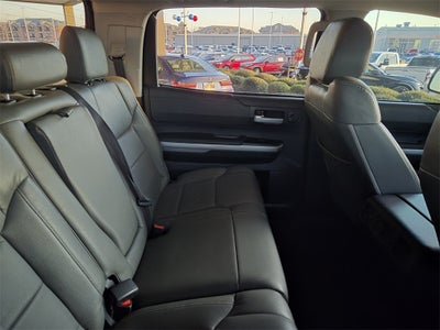 2018 Toyota TUNDRA 4X4 SR5