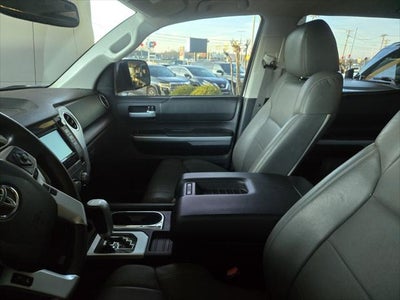 2018 Toyota TUNDRA 4X4 SR5