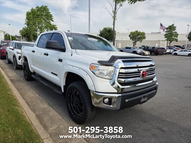 2017 Toyota TUNDRA 4X4 SR5