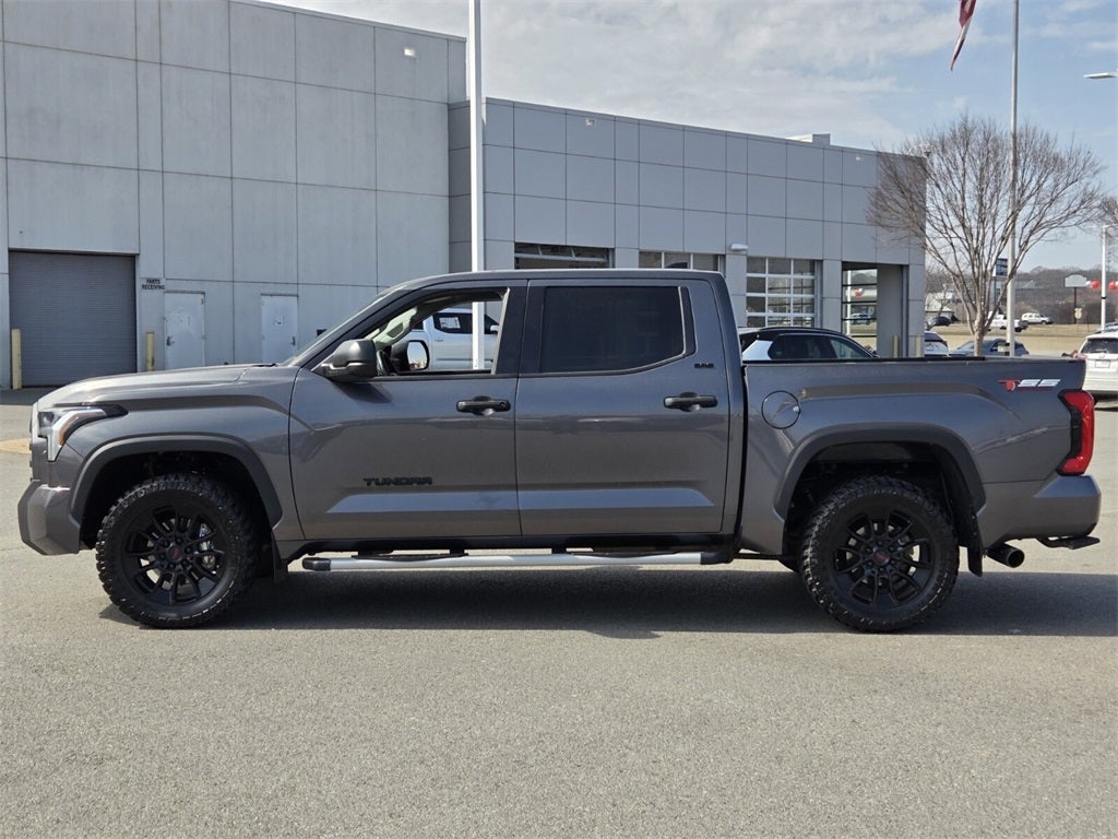 2023 Toyota TUNDRA 4X4 SR5