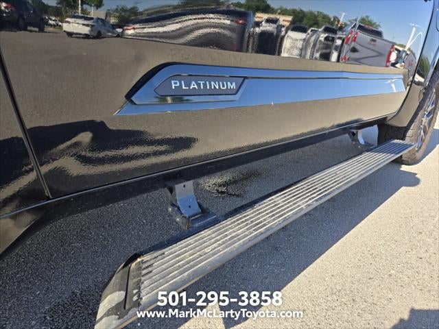 2023 Toyota TUNDRA 4X4 Platinum