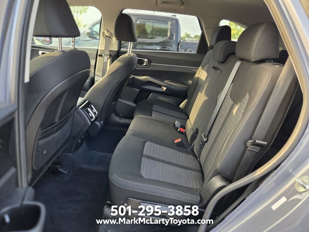 2023 Kia Sorento LX
