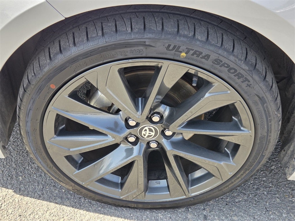 2025 Toyota COROLLA SE