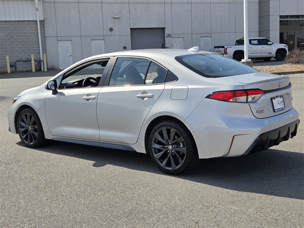 2025 Toyota COROLLA SE