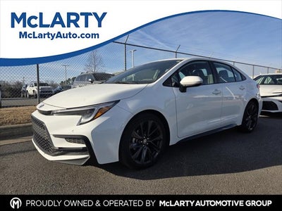 2025 Toyota COROLLA SE