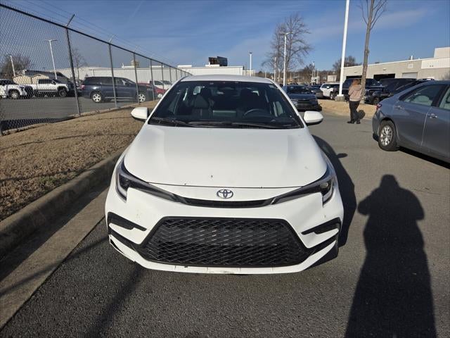 2025 Toyota COROLLA SE