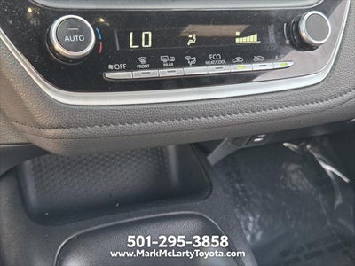 2024 Toyota COROLLA SE