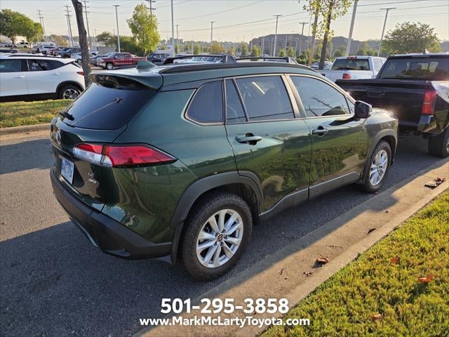 2024 Toyota Corolla Cross LE