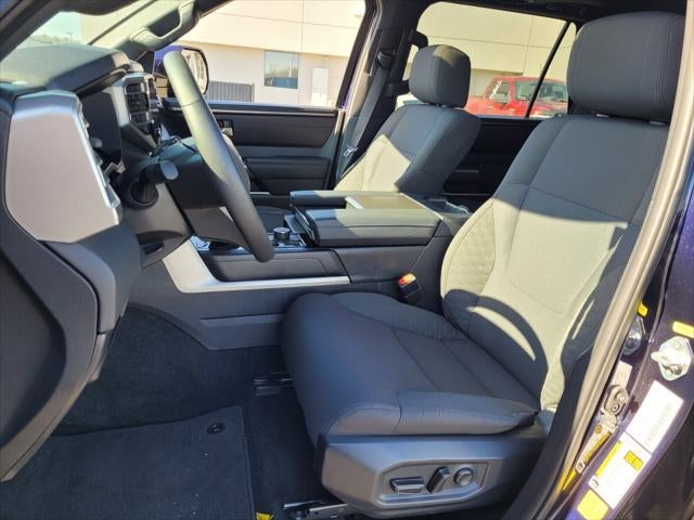 2025 Toyota SEQUOIA 4WD SR5