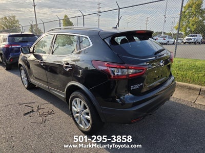2022 Nissan Rogue Sport SV