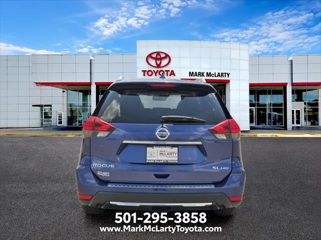 2017 Nissan Rogue SL