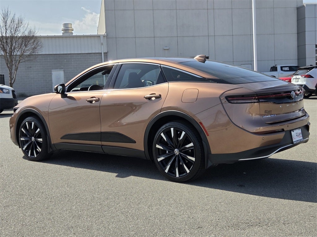 2025 Toyota CROWN Platinum