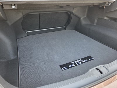 2025 Toyota CROWN Platinum