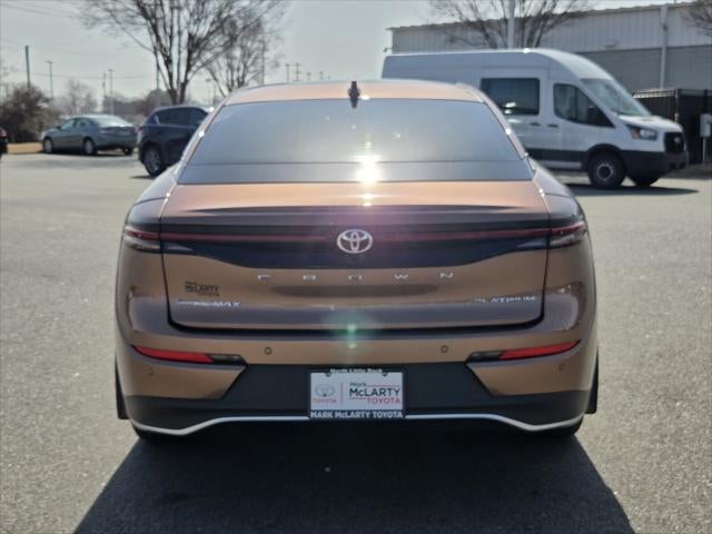 2025 Toyota CROWN Platinum