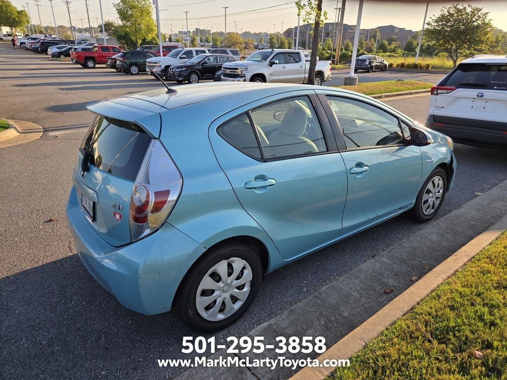 2014 Toyota PRIUS c Two
