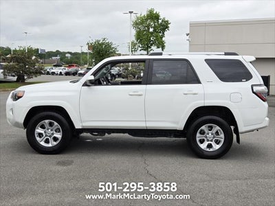 2024 Toyota 4RUNNER SR5