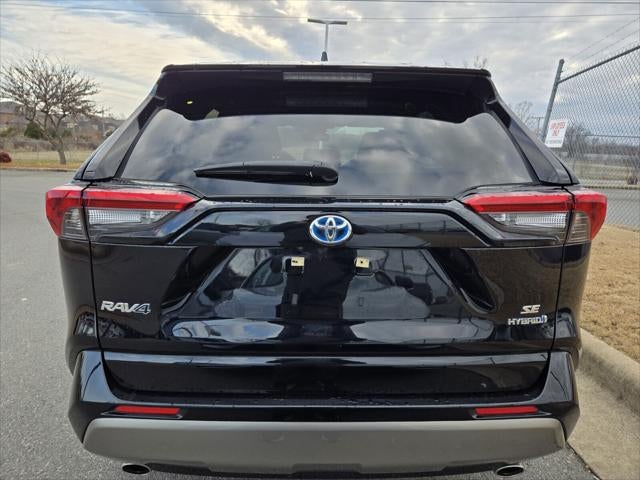 2023 Toyota RAV4 HYBRID SE