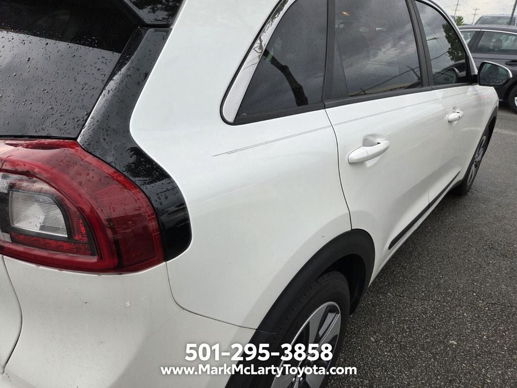 2017 Kia Niro LX