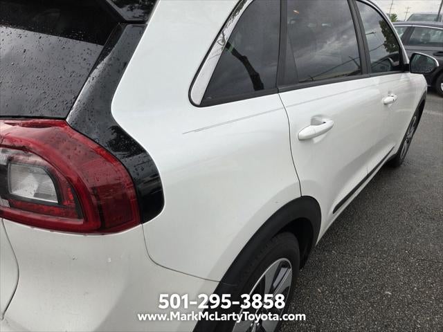 2017 Kia Niro LX