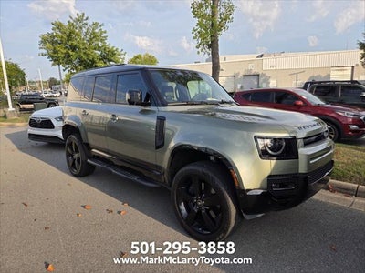 2025 Land Rover Defender X-Dynamic SE