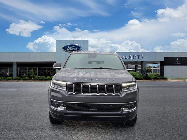 2025 Jeep Wagoneer Base