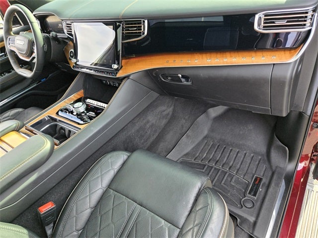 2022 Jeep Grand Wagoneer Series III