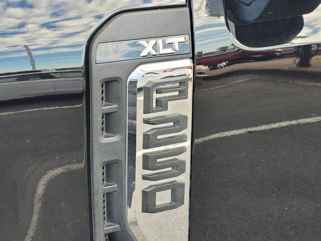 2023 Ford F-250SD XLT