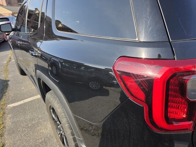 2022 GMC Acadia AT4