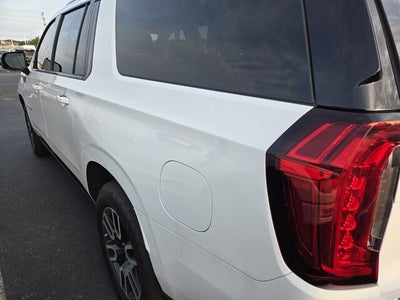 2023 GMC Yukon XL AT4