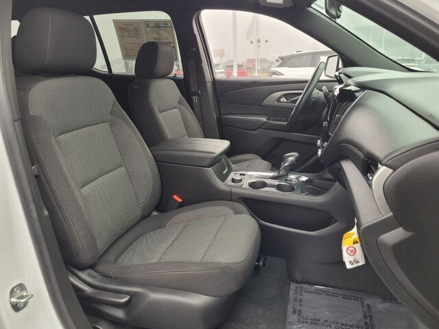 2023 Chevrolet Traverse LT Cloth w/2FL