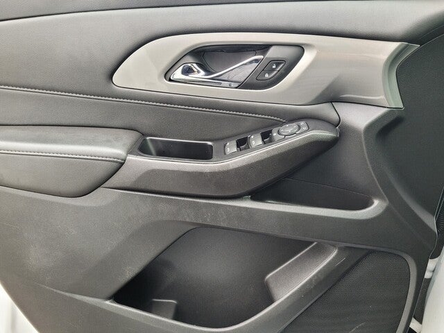 2023 Chevrolet Traverse LT Cloth w/2FL