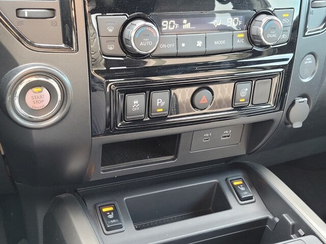 2024 Nissan Titan SV