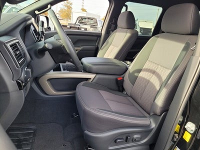 2024 Nissan Titan SV