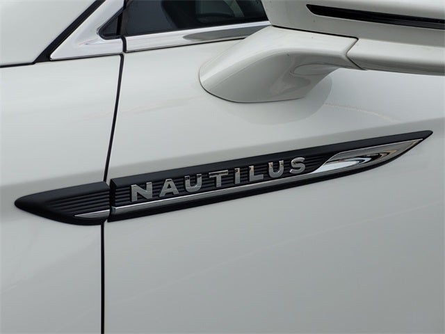 2022 Lincoln Nautilus Standard
