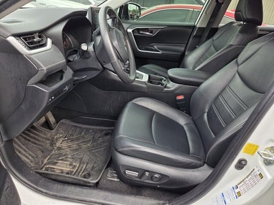 2020 Toyota RAV4 XLE Premium