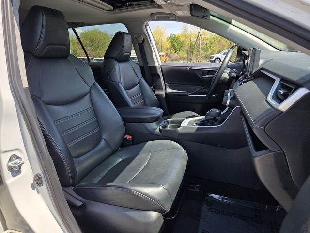 2020 Toyota RAV4 XLE Premium