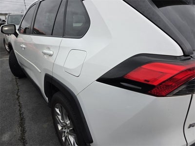 2020 Toyota RAV4 XLE Premium