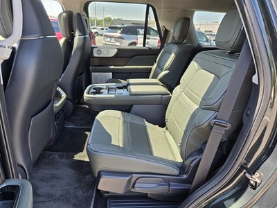 2022 Lincoln Navigator Black Label