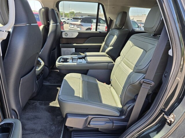 2022 Lincoln Navigator Black Label