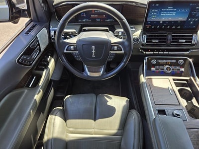 2022 Lincoln Navigator Black Label