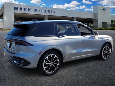 2024 Lincoln Nautilus Reserve