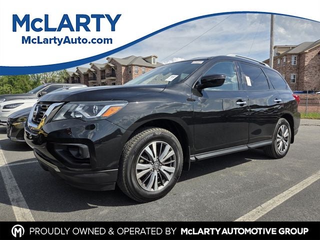 2019 Nissan Pathfinder SV