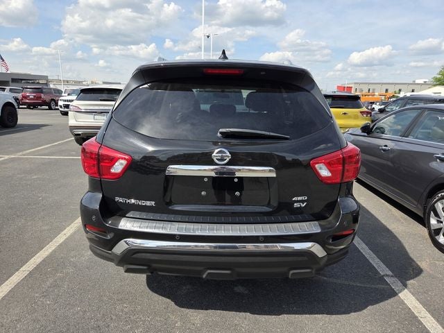 2019 Nissan Pathfinder SV