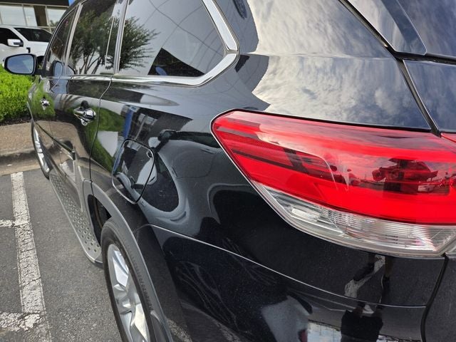 2017 Toyota Highlander Limited