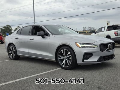 2024 Volvo S60 B5 Plus Dark Theme
