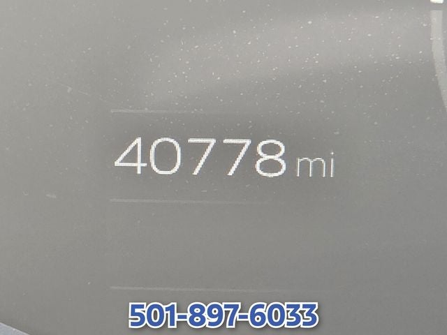 2025 Toyota Prius XLE