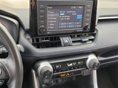 2022 Toyota RAV4 Hybrid SE