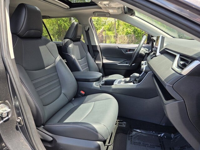 2023 Toyota RAV4 Hybrid XLE Premium