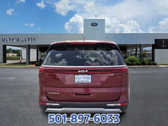 2024 Kia Carnival LX