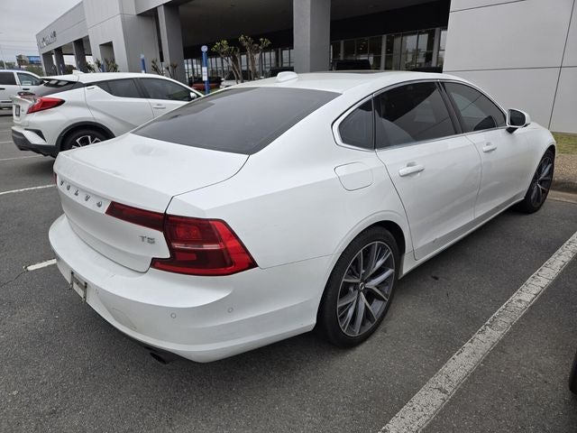 2018 Volvo S90 T5 Momentum